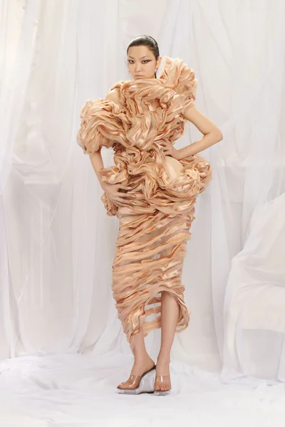 Look 32
